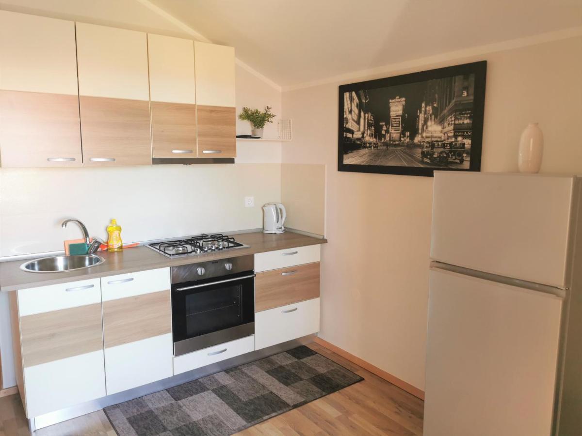 Lenka Apartments II Novalja Kültér fotó